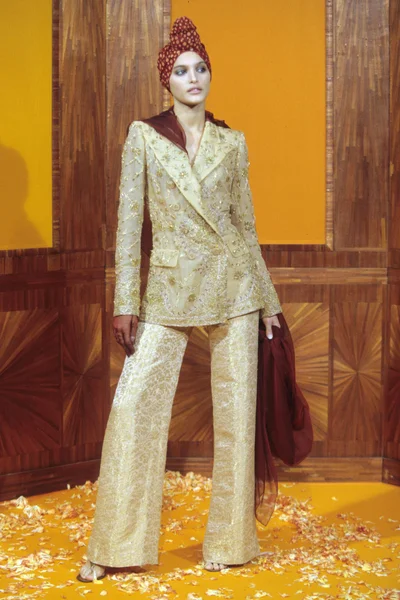 Look 26